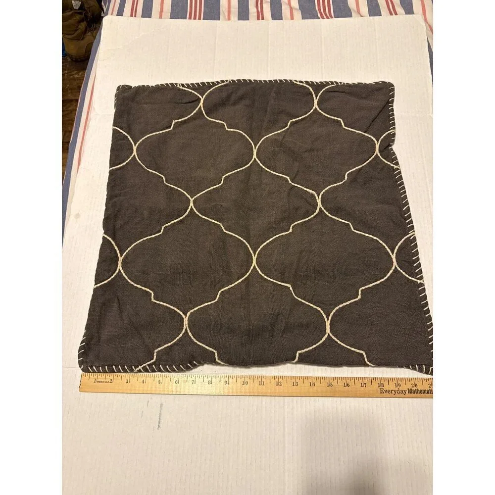 2 Pottery Barn Grey Moroccan Tile Embroidered Pillows Shams 22X22